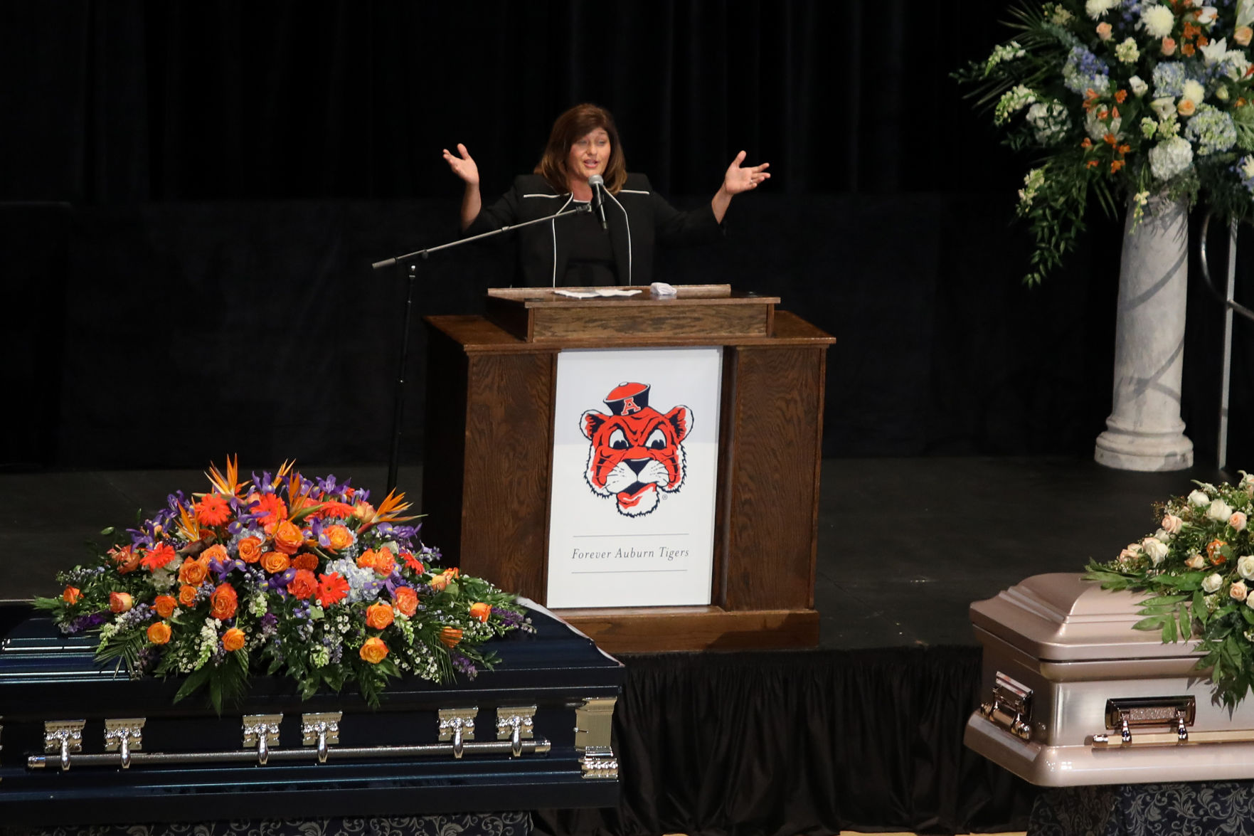 A community remembers Rod and Paula Bramblett at their memorial service